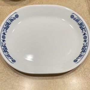 Corelle By Corning Ware Old Town Blue Onion 12 1/4 x 10" Oval Serving Platter